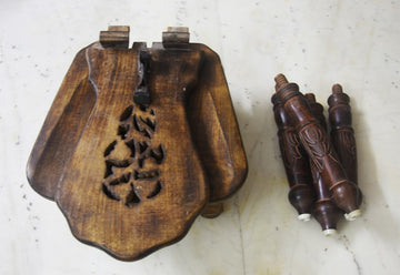 Handcrafted Carving Wooden Foldable Chair
