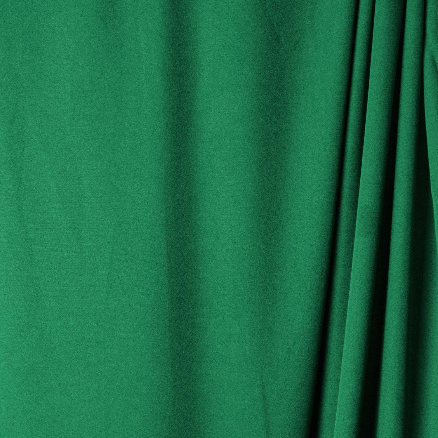 Chroma Green Solid Muslin Wrinkle Resistant Backdrop - Azuri Backdrops